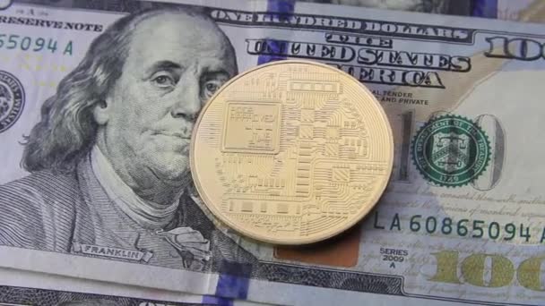 Bitcoin, δολάρια, ευρώ, cryptocurrencies κοντινό — Αρχείο Βίντεο