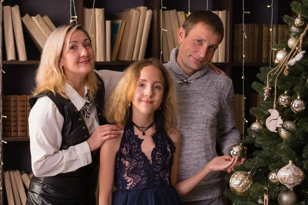 Felice Bella Famiglia Interno Natale Appartamento Una Casa Vicino Elegante — Foto Stock