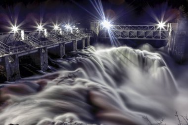 Akşam mesaj Falls Barajı.