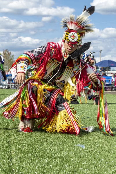 Tribal dance at powwow. — Stock Photo, Image