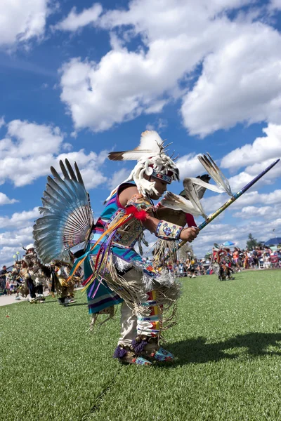 A ceremoniális tánc a Julyamsh powwow. — Stock Fotó