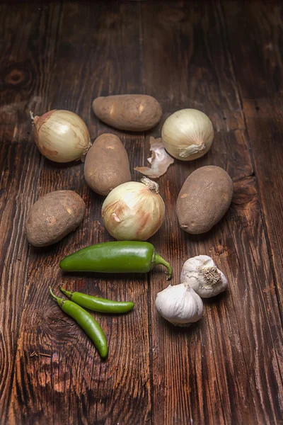 Verschiedene Gemüsesorten zum Kochen. — Stockfoto