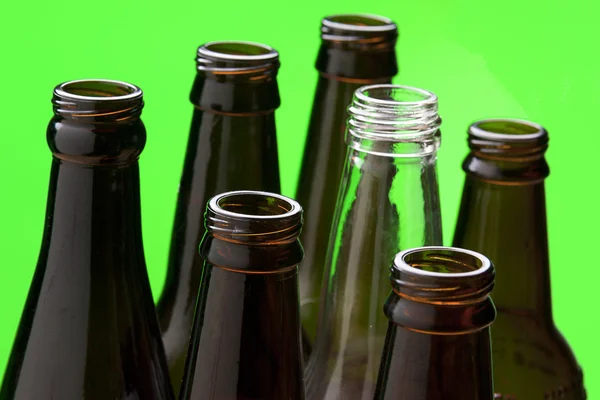 Close up de garrafas de vidro . — Fotografia de Stock