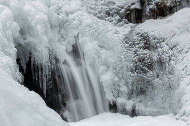 Metaline, Washington 'da kışın Sweetcreek Falls' a yakın çekim.