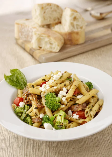 Photo Studio Bol Pâtes Penne Avec Brocoli Fromage Feta Une — Photo