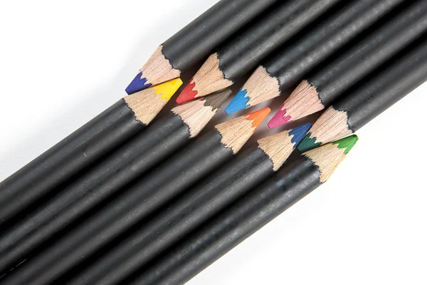 Kleurende potloden geïnterlinieerd. — Stockfoto