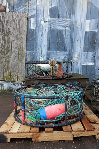 Attrezzi da pesca industriali su pallet . — Foto Stock