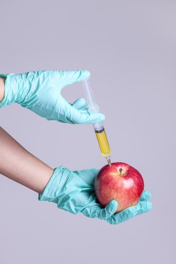 Bir elma değiştirme kavramı.