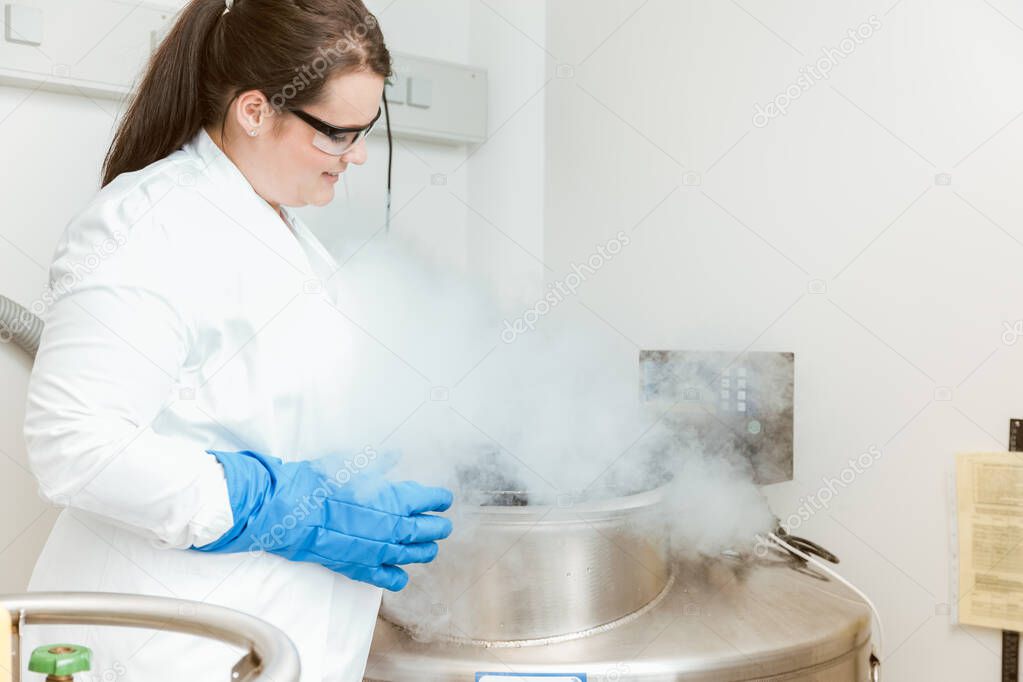 Doctor using sterilizing machine