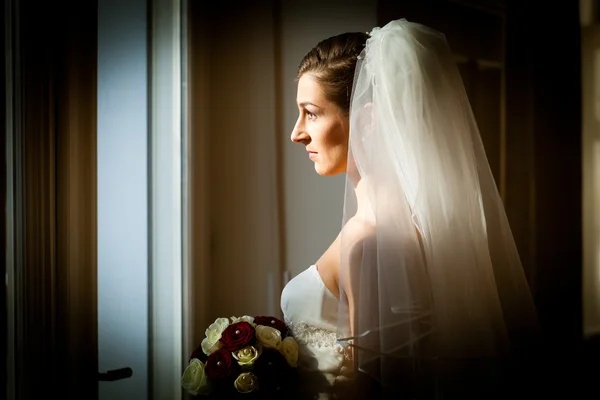 Bride at her wedding day — Stockfoto