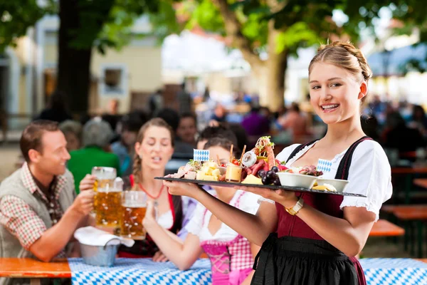 Birra giardino ristorante — Foto Stock