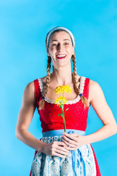 Woman  holding flowers — Stock Photo, Image