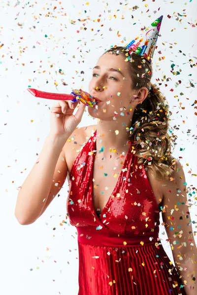 Kvinna firar födelsedag — Stockfoto