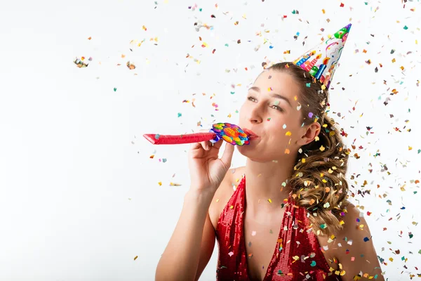 Vrouw vieren verjaardag — Stockfoto