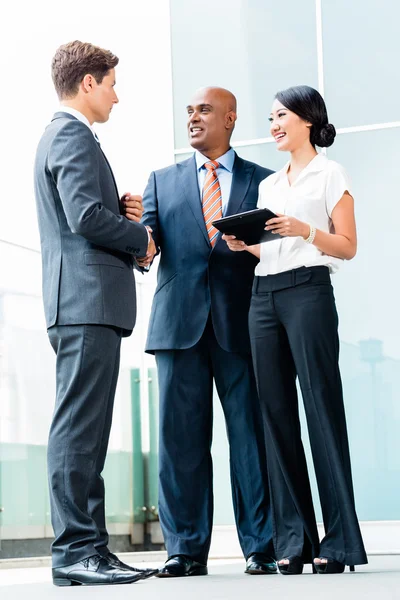 CEO and executive business handshake — Stock Photo, Image