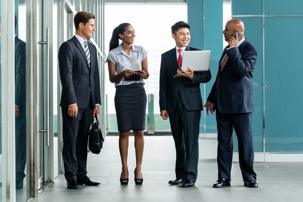 Diverse Business Team at office building — Stock Photo, Image