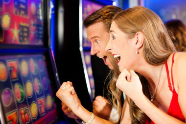 Bir slot makinesidir Casino Çift