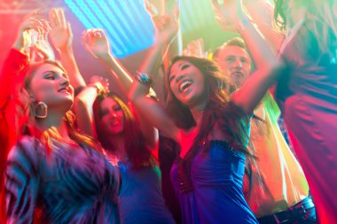 Parti insanlar Disco ya da club dans