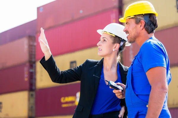 Freight shipping at container terminal of port — Stockfoto