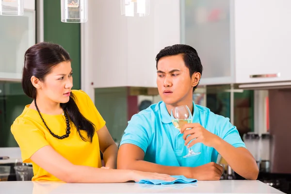 Couple having relationship difficulties — Stock Photo, Image