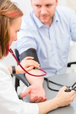 Doktor görme hasta pratik