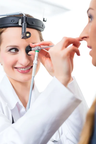 Patient in a examination by doctor in clinic — Stock Photo, Image