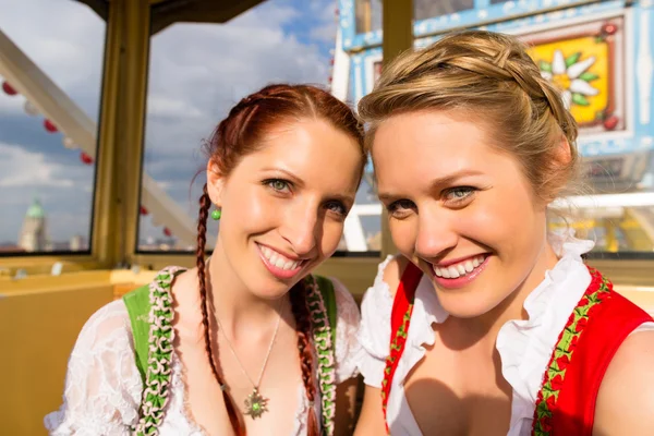 Women in traditional Bavarian clothes on festival — Stock Photo, Image