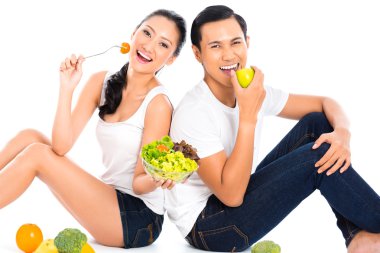 Salata meyve ve sebze yeme Asya çift