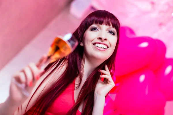 Woman partying in night club — Stock Photo, Image