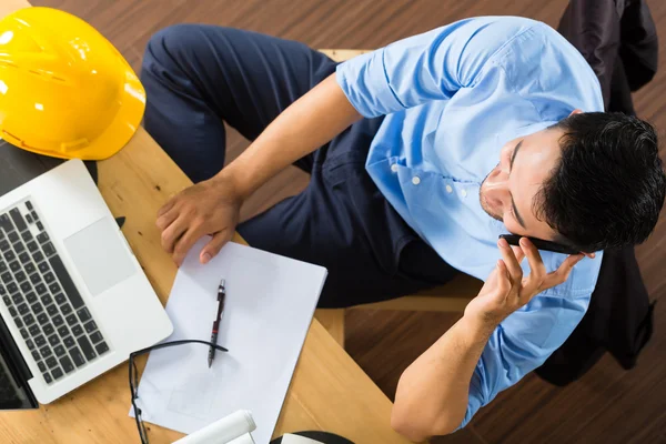 Architect working at home — Stock Photo, Image