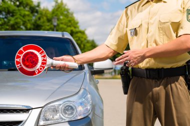 Polis - polis veya Polis arabayı durdur