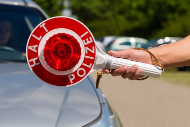 Polis - polis veya Polis arabayı durdur
