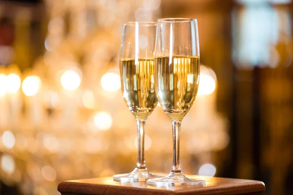 Two glasses of champagne — Stock Photo, Image