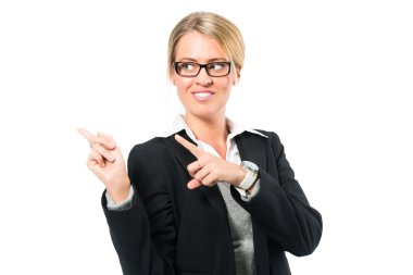 Beyaz arka plan ile genç kadın