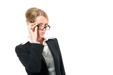 Görüntüleyici arayan genç kadın