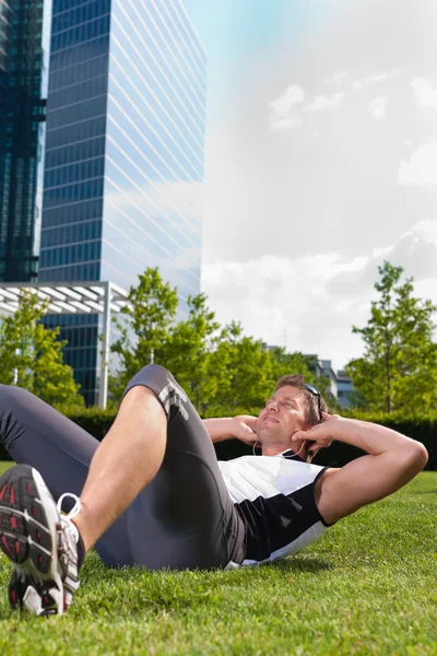 Urban sports - fitness in the city — Stock Photo, Image