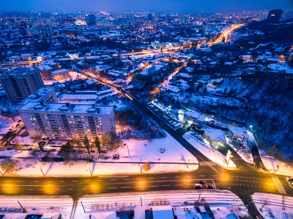 Avondlucht Uitzicht Woonwijk Zhuravlivka Matyushenka Shevchenko Straat Kharkiv Met Sneeuw — Stockfoto