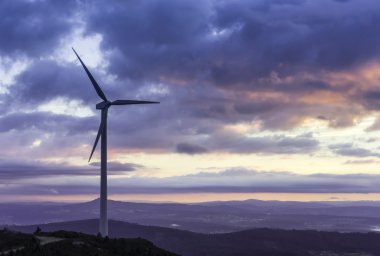 Galiçya 'da rüzgar türbinleri