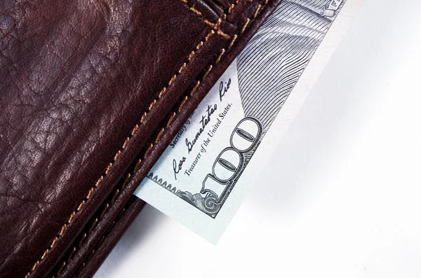 Сотня доларів США макро крупним планом в гаманці — стокове фото