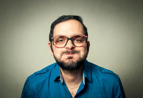 Nerd com a barba closeup retrato — Fotografia de Stock