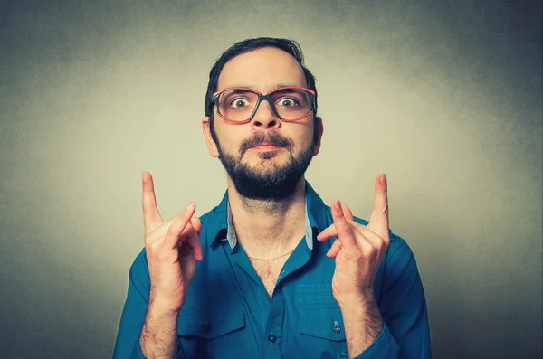 Geek con la barba primer plano retrato — Foto de Stock