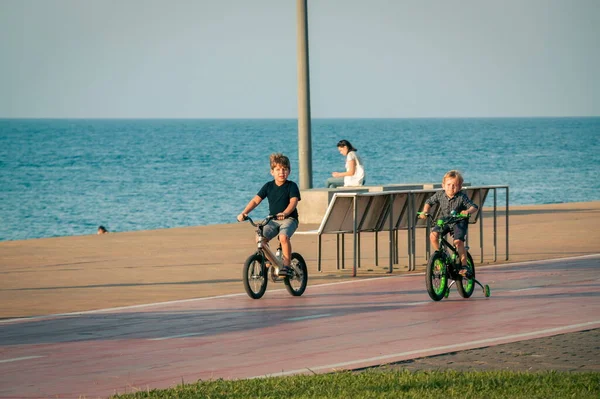 Det Batumi Georgien Oktober 2020 Människor Boulevarden Batumi Resort Georgien — Stockfoto