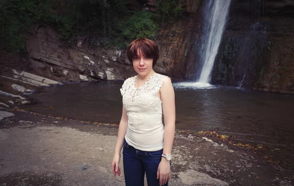 Girl at the nature — Stock Photo, Image