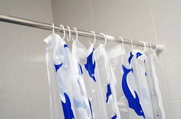 banyo perdesi portre