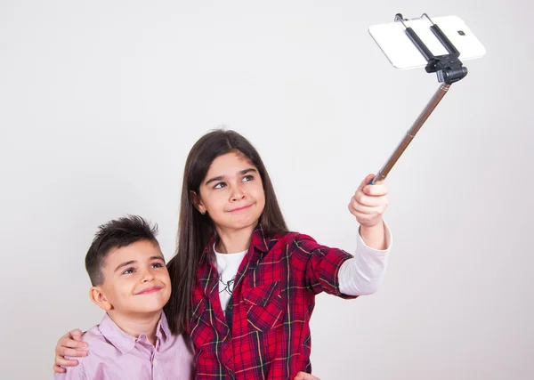 Children doing selfie — Stock Photo, Image