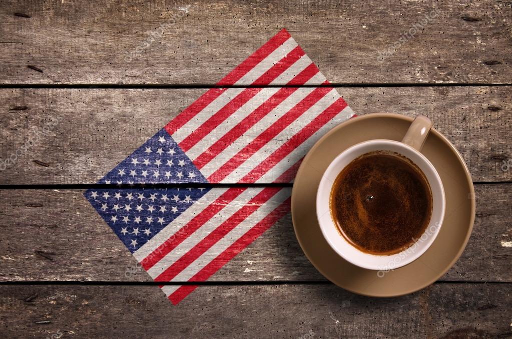 USFlagge mit Kaffee Stockfotografie lizenzfreie Fotos © goglik83
