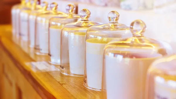 Ejemplos de olor en el laboratorio de perfumes . — Foto de Stock