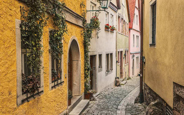 狭窄的街道。罗腾堡，德国. — 图库照片