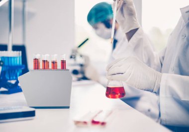 Kapat. Bilim adamları yeni bir aşı deniyorlar. .