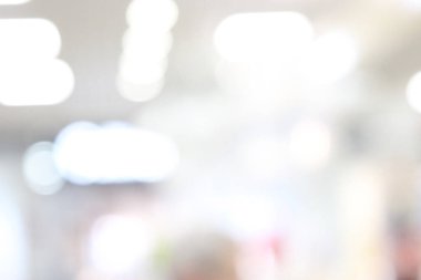 Kapat. Ofis penceresinin bulanık görüntüsü.